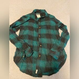 American Eagle Women’s Boyfriend Fit Flannel Button Down